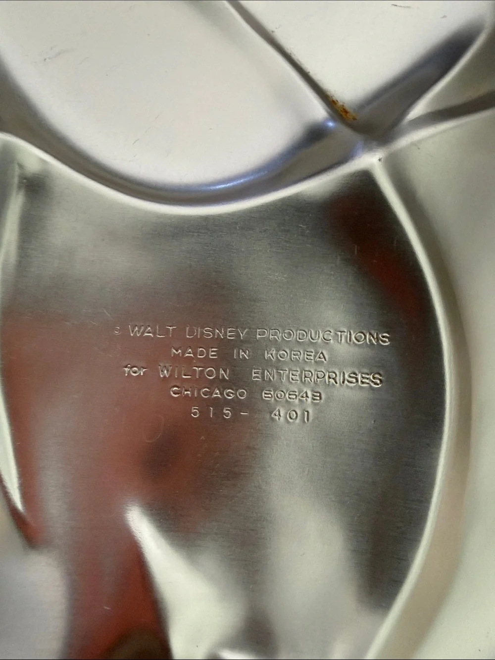 Vintage Disney Winnie-the-Pooh Shaped Cake Pan